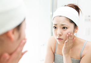 敏感肌だけど、ビタミンC誘導体の化粧品は使えるの？